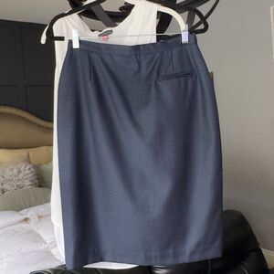 Vintage Burberrys Navy Wool Pencil Skirt Size 10 Made in USA Classic Tailored
